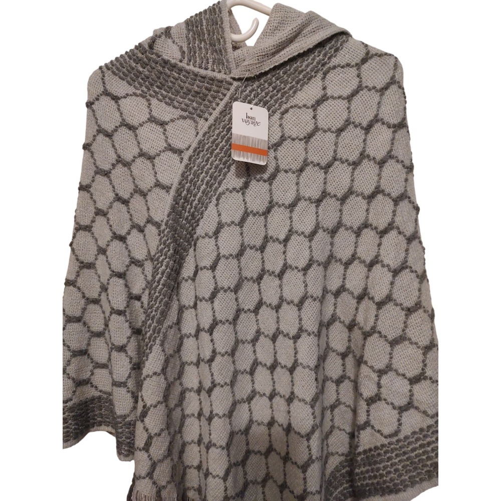 Bon Voyage Hooded Poncho Sweater Gray Geometric Fringe One Size New With Tags‎